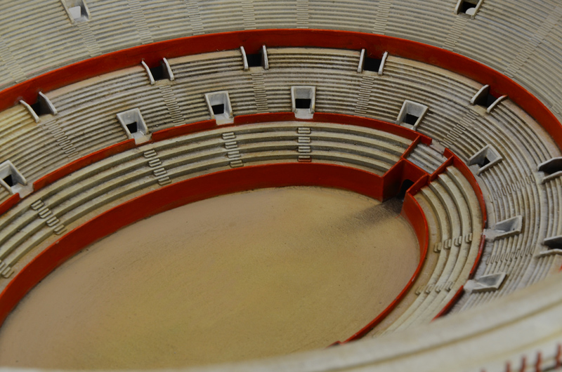 ITALERI - THE COLOSSEUM : WORLD ARCHITECTURE